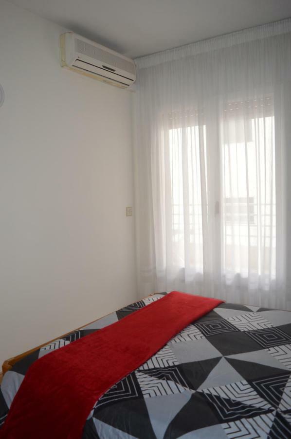 Апартаменты Apartamento Completo 200M Playa Росас Экстерьер фото
