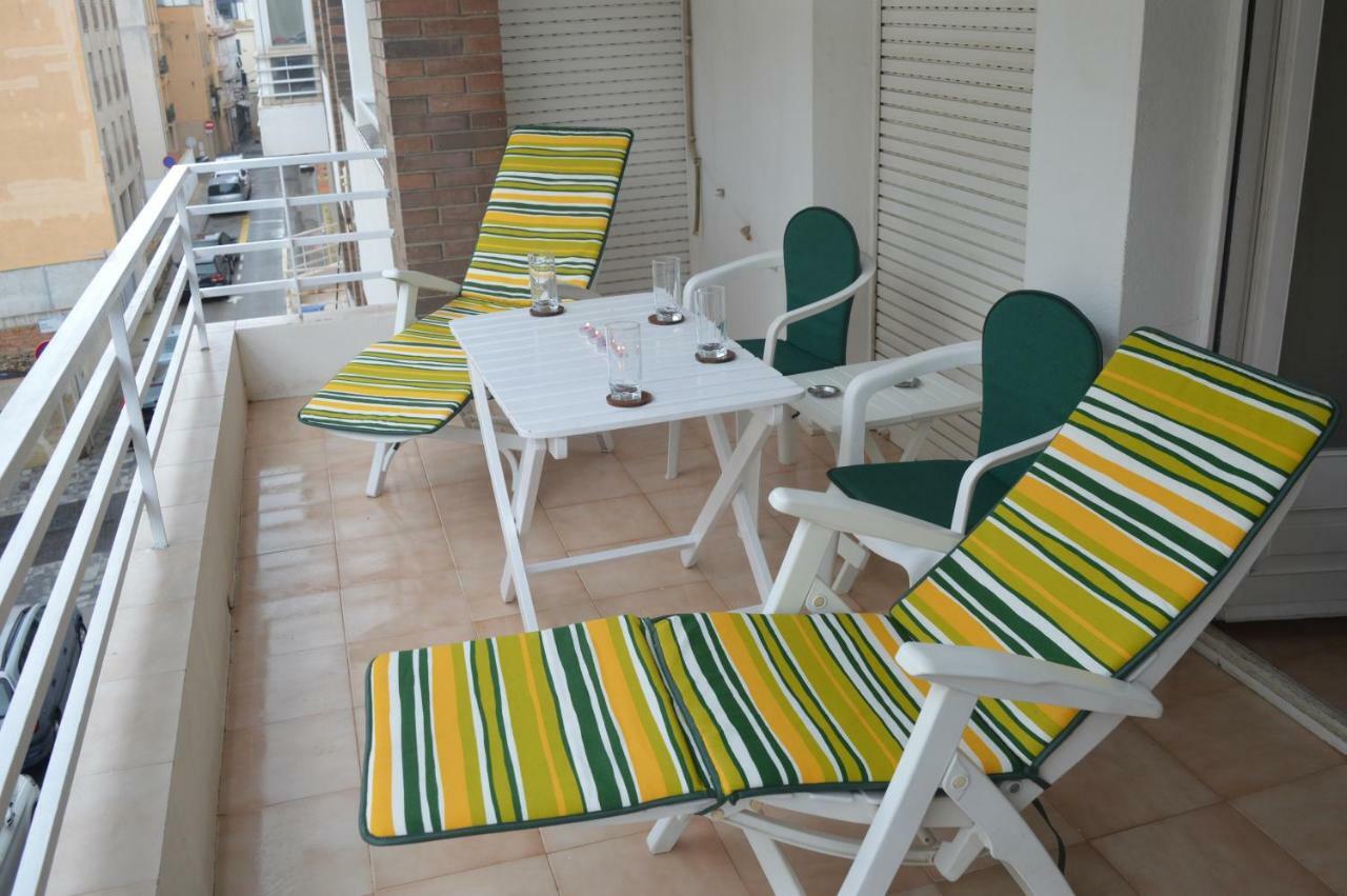Апартаменты Apartamento Completo 200M Playa Росас Экстерьер фото