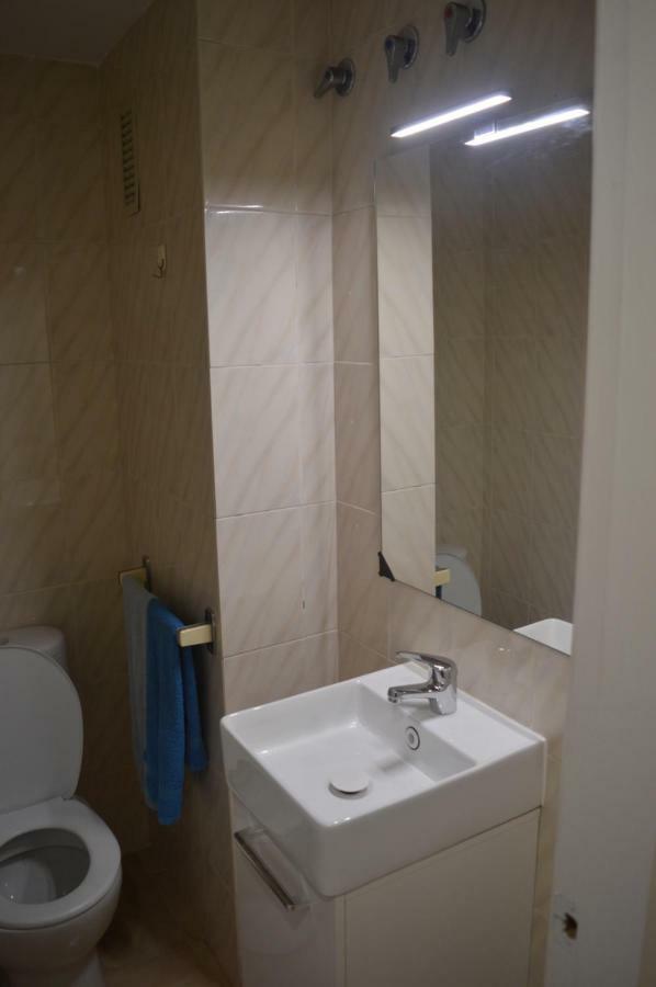 Апартаменты Apartamento Completo 200M Playa Росас Экстерьер фото